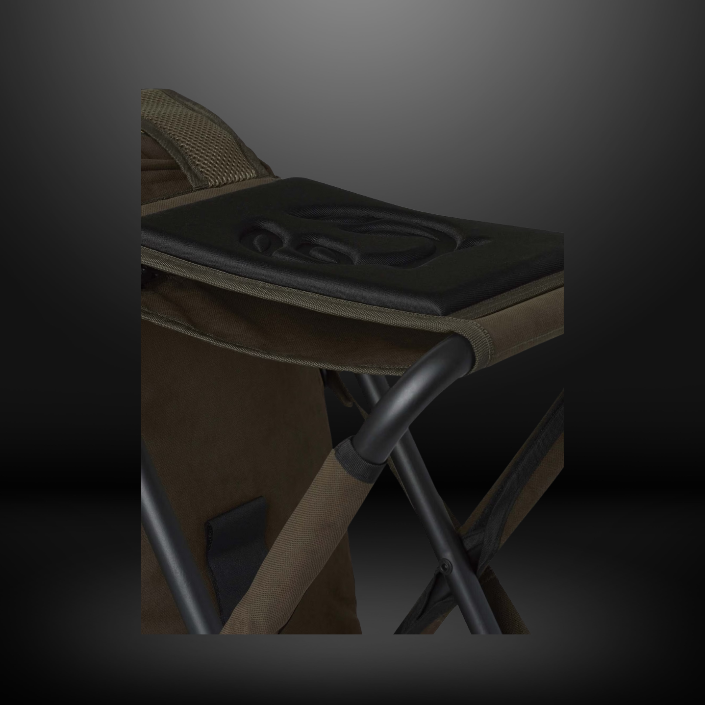 Chevalier Chair Pack 35L