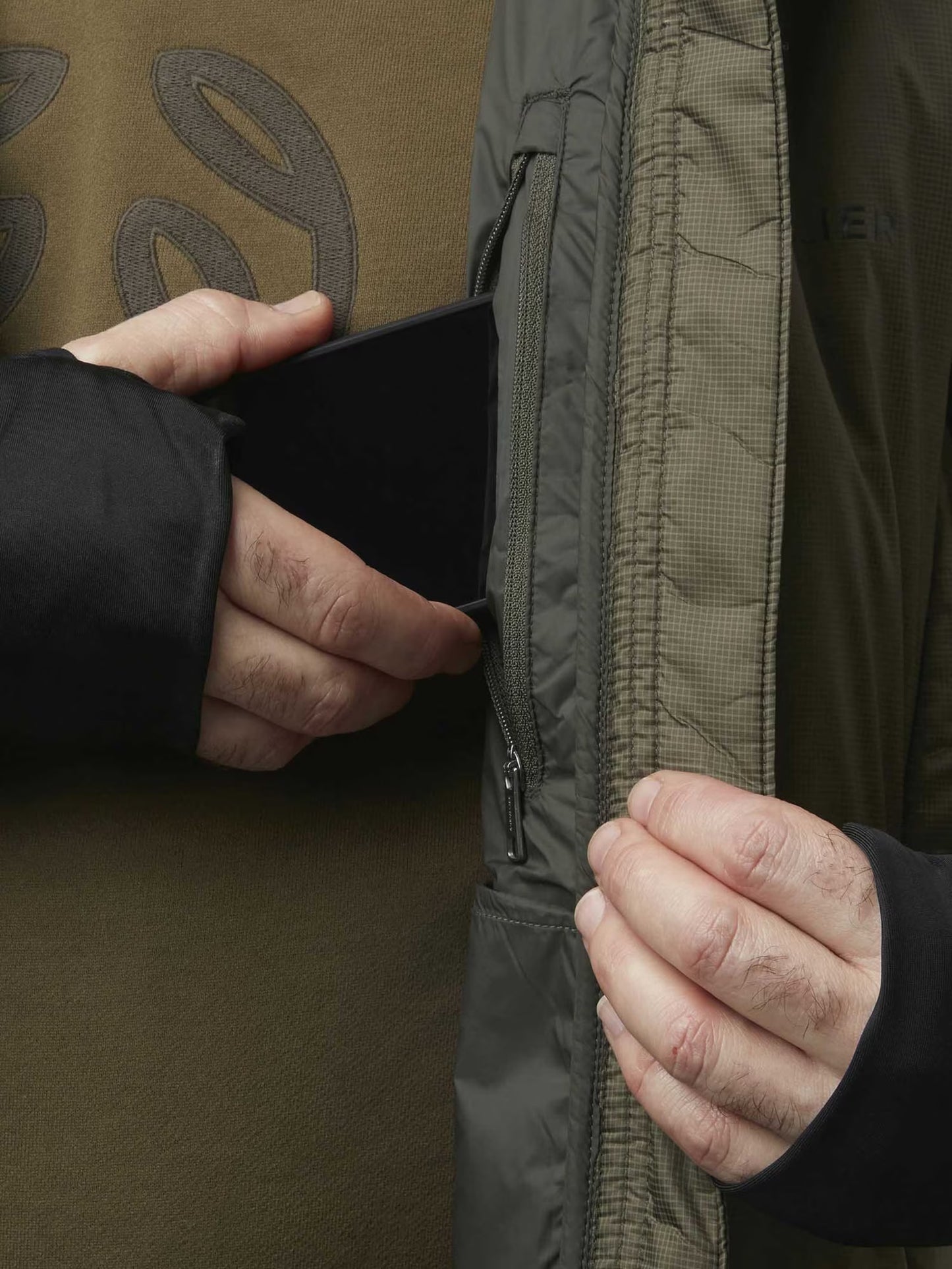 Chevalier Thermo Fill140 Hood Jacket